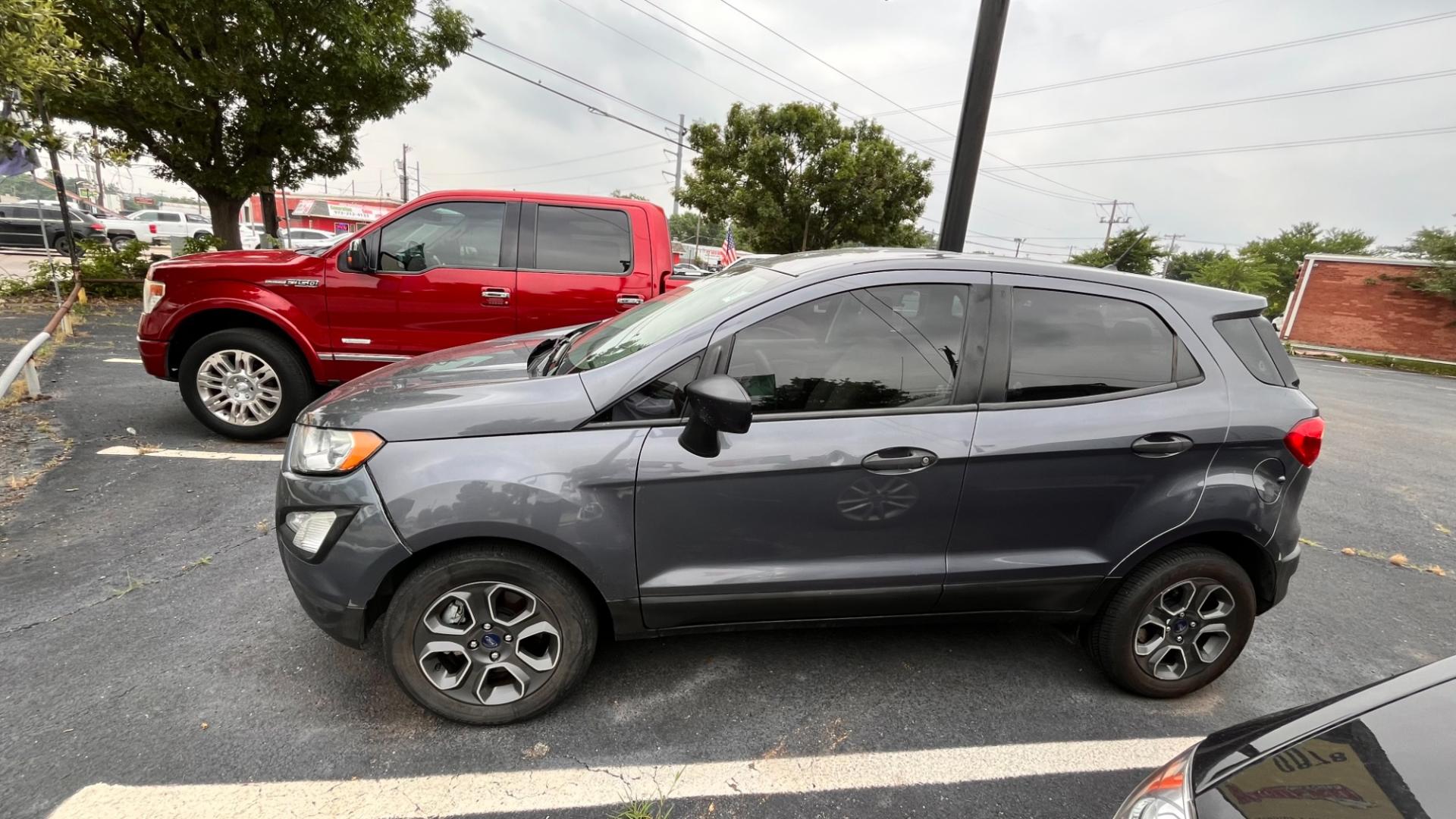 2018 Gray Ford EcoSport (MAJ3P1RE4JC) , located at 945 E. Jefferson Blvd, Dallas, TX, 75203, (214) 943-7777, 32.752514, -96.811630 - Photo#0